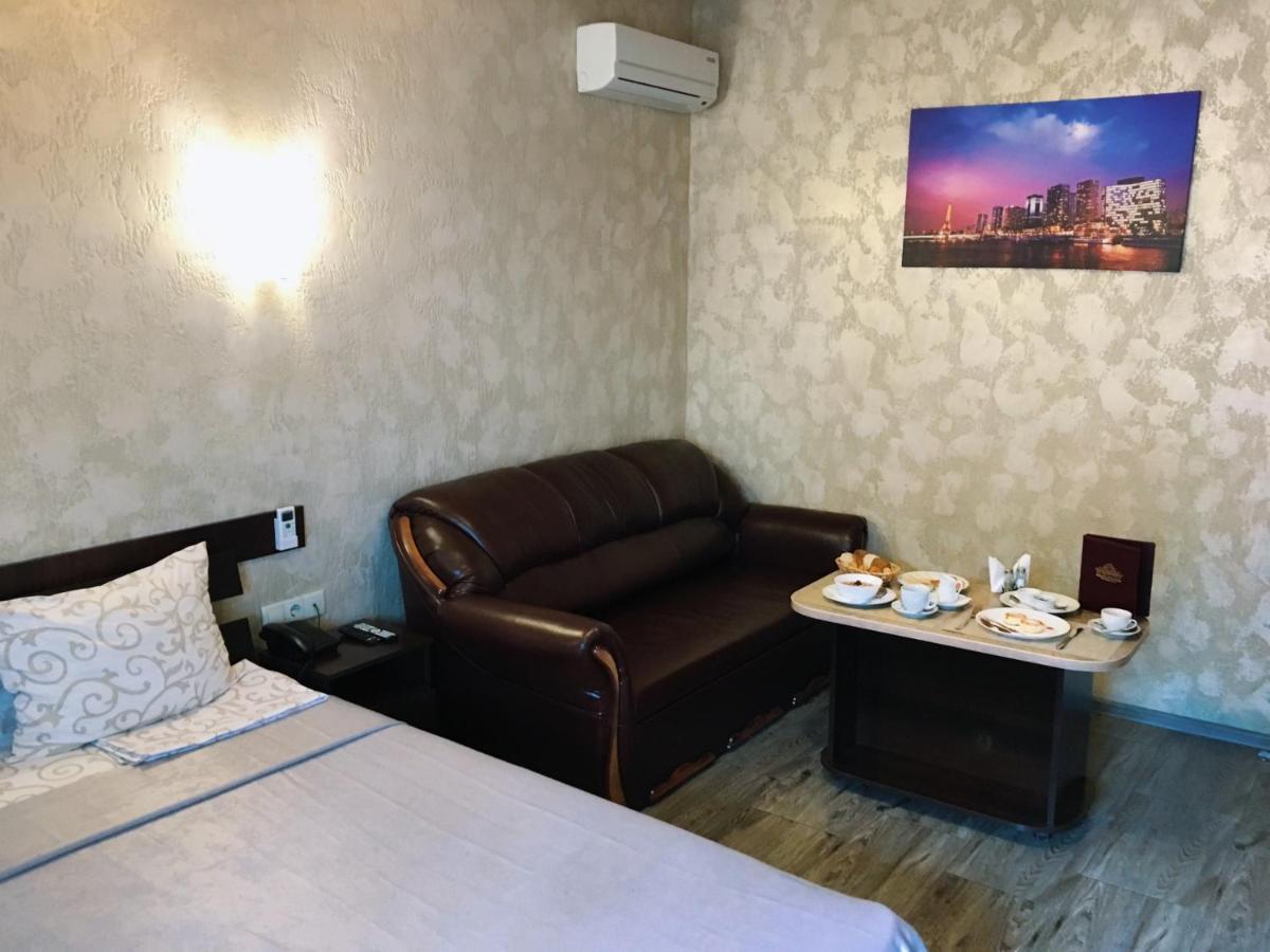 Hotel Fortuna 利沃夫 外观 照片