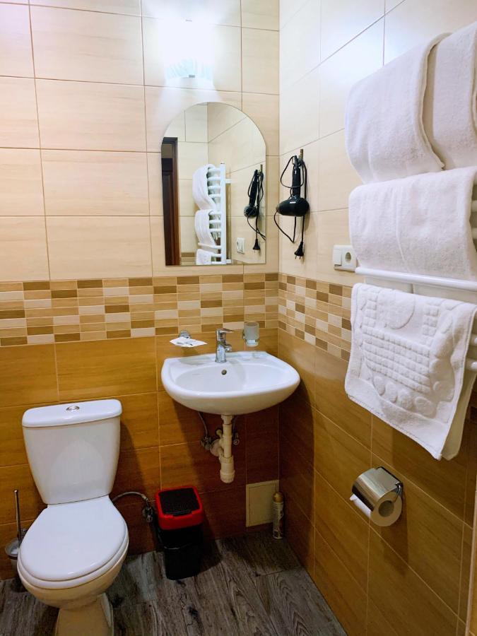Hotel Fortuna 利沃夫 外观 照片