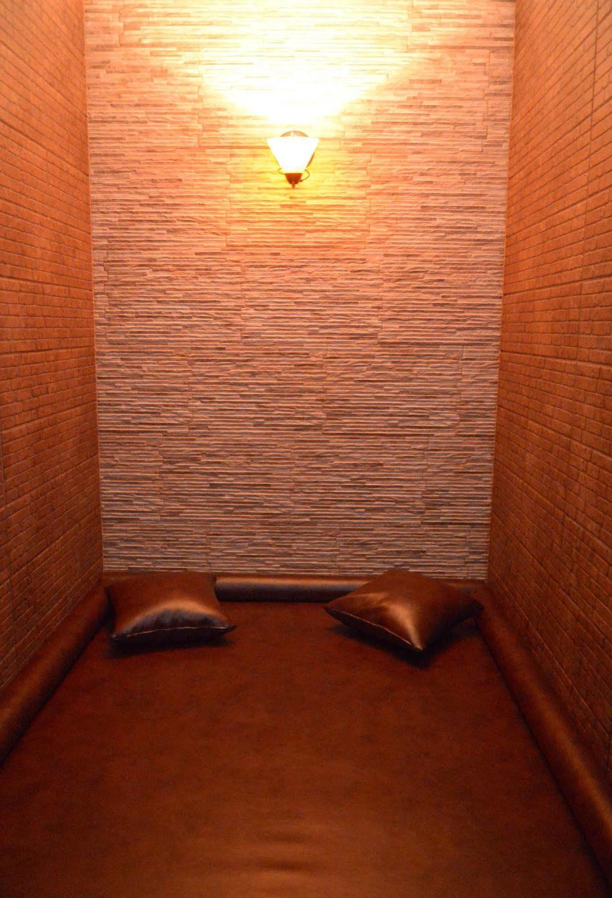 Hotel Fortuna 利沃夫 外观 照片