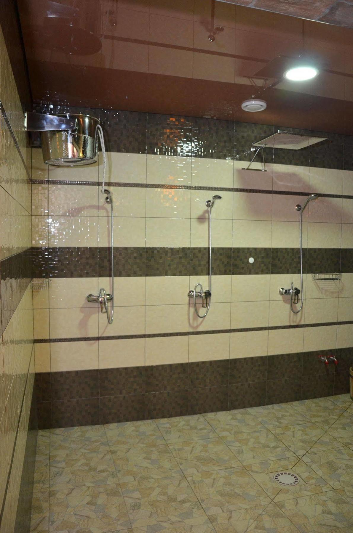 Hotel Fortuna 利沃夫 外观 照片