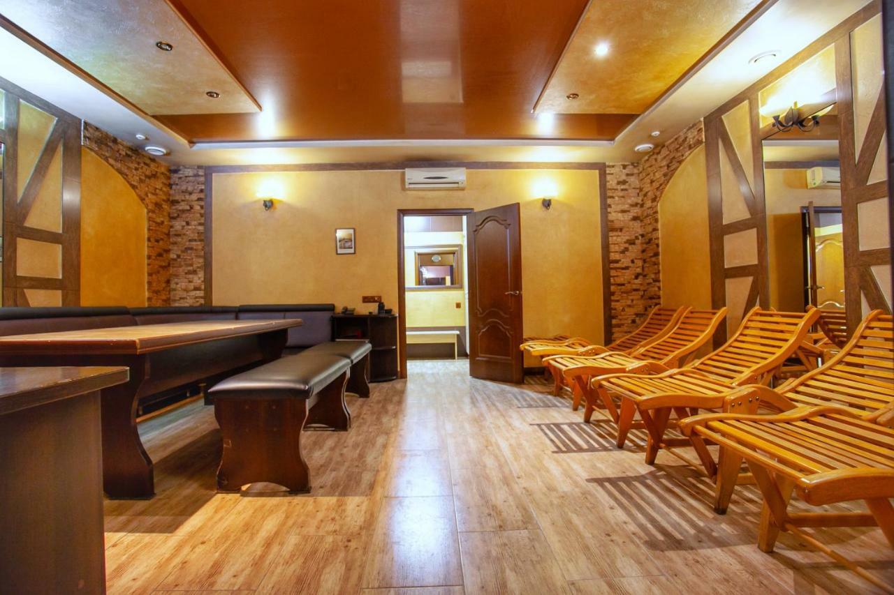 Hotel Fortuna 利沃夫 外观 照片
